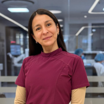 Fotografía oficial de Jara Vanessa Contreras Arce, enfermera especialista y gestora administrativa del Instituto Méderi